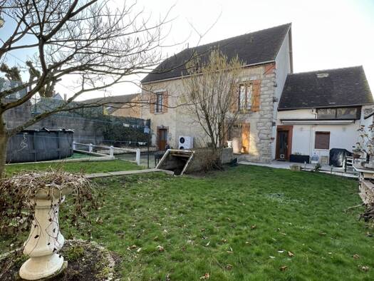 Maison à vendre 254 400 € 6 pièces 5 chambres 154 m² 512 m² de terrain Collemiers 89100