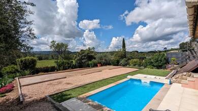 Villa à vendre 449 000 € 4 pièces 3 chambres 116,5 m² 846 m² de terrain Carcès 83570
