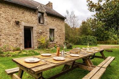 Maison à vendre 580 000 € 12 pièces 10 chambres 303 m² 8 300 m² de terrain Est Pluvigner 56330