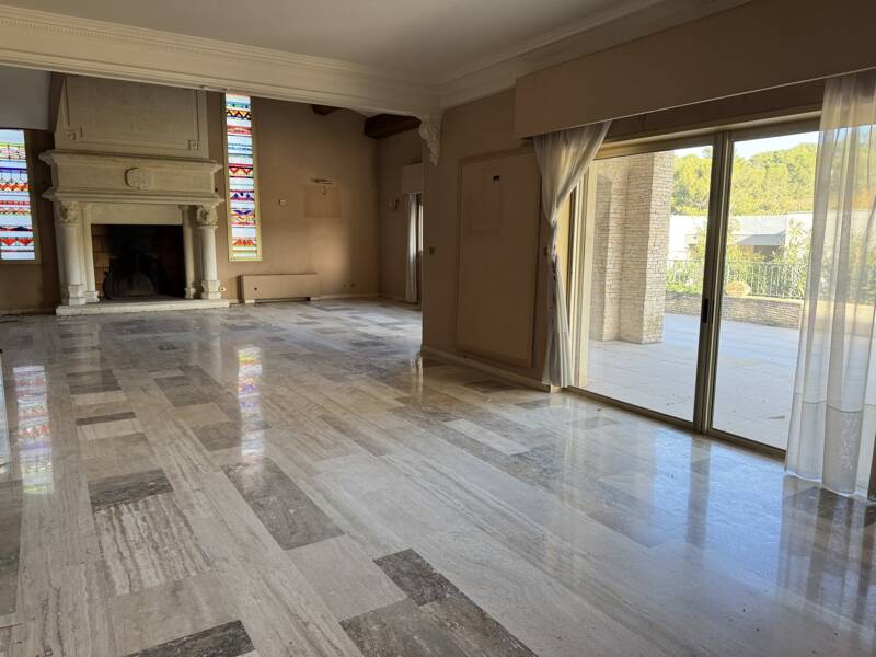 Maison à vendre, 389m², NIMES