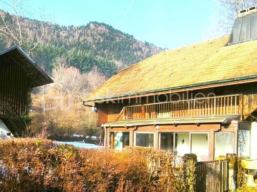Maison à vendre 396 000 € 4 pièces 2 chambres 98 m² 1 849 m² de terrain Nord Marignier 74970