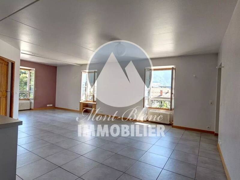 Maison à louer, 76m², SALLANCHES