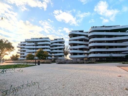 Appartement à vendre 175 000 € 3 pièces 2 chambres 61 m² RDC Roanne 42300