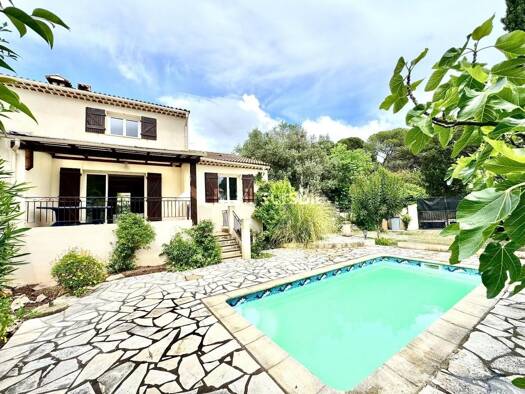 Pavillon à vendre 499 000 € 4 pièces 3 chambres 89 m² 500 m² de terrain Tour de Mare Fréjus 83600