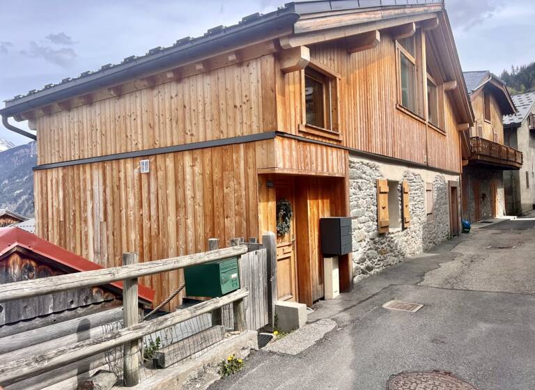 Maison à vendre 840 000 € 4 pièces 3<br/>chambres 63 m²<br/>superficie 150 m²<br/>terrain Courchevel Courchevel 73120