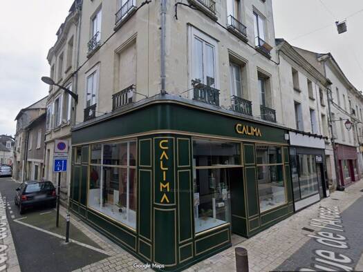 Immeuble à vendre 520 000 € 928,3 m² Centre Sud Chatellerault 86100