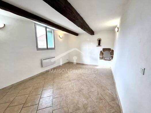 Appartement à louer 580 € 2 pièces 1 chambre 41,6 m² RDC Gargas 84400