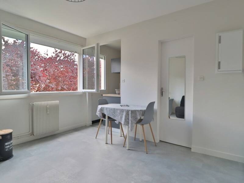 Maison à louer, 25m², SAINT JULIEN LES VILLAS