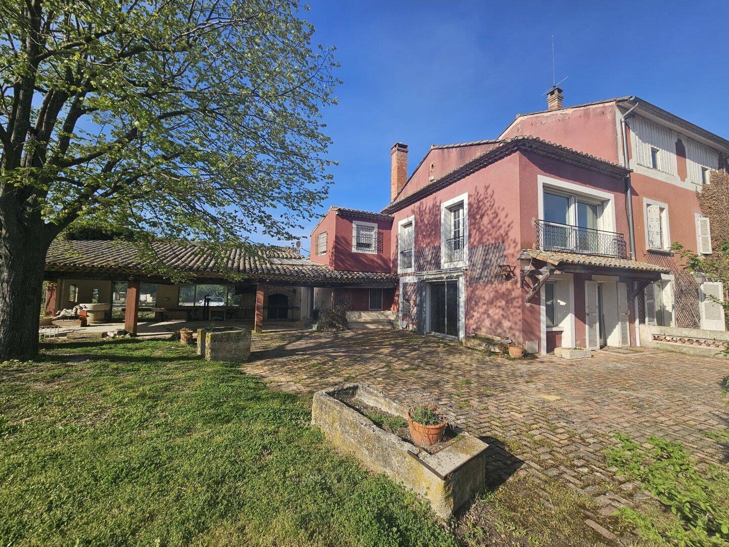 Maison à vendre, 295m², CHATEAUNEUF DE GADAGNE