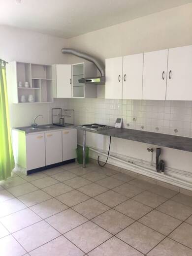 Appartement à louer 795 € 1 pièce 48 m² 3 étages Guyancourt 78280