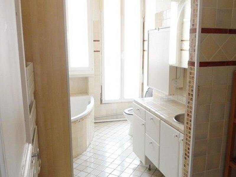 Maison à louer, 76m², PARIS 18E