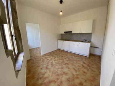 Appartement à louer 320 € 1 pièce 18,5 m² Étage 1/2 Castelnaudary 11400