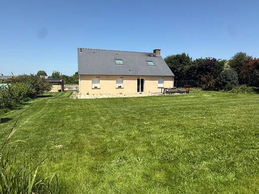 Maison à vendre 288 750 € 7 pièces 4 chambres 147 m² 1 782 m² de terrain Plélan-le-Petit 22980
