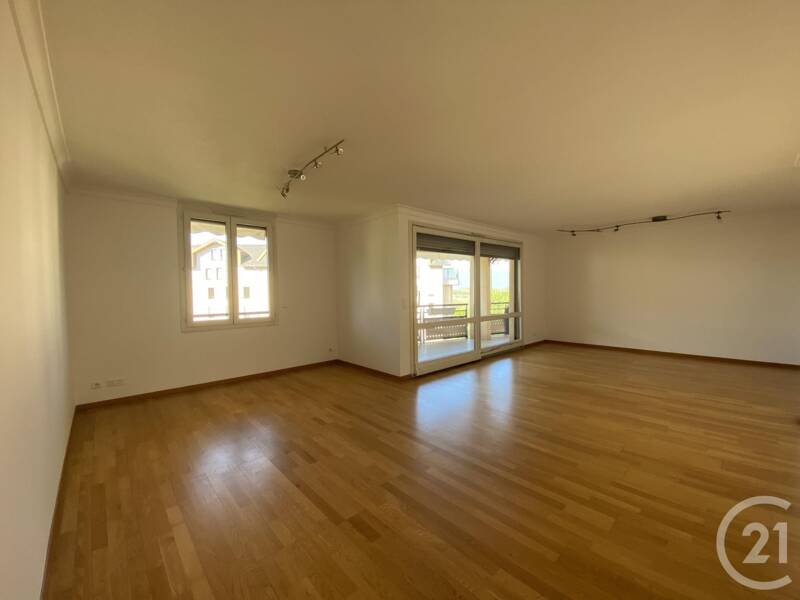 Maison à louer, 139m², SAINT JULIEN EN GENEVOIS