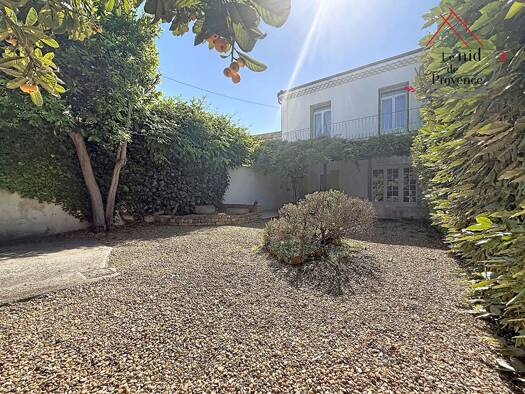 Maison à vendre 350 000 € 5 pièces 3 chambres 150 m² 240 m² de terrain Colline et Etang Orange 84100