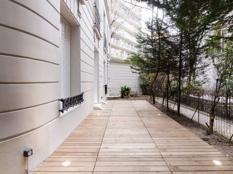 Maison à louer, 218m², PARIS 16E