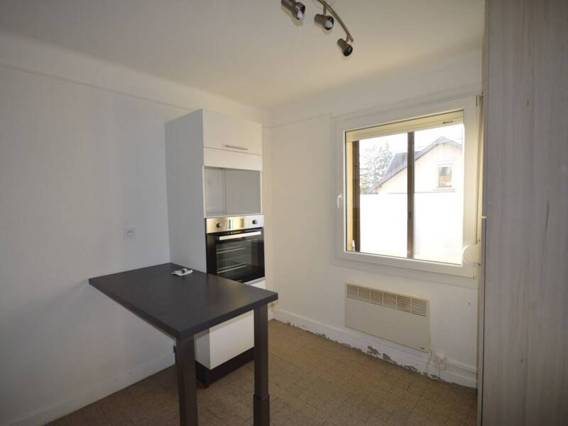 Maison à louer, 57m², VIEUX CHARMONT