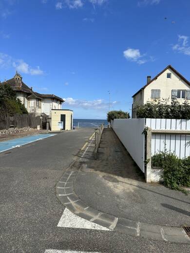 Appartement à vendre 125 000 € 2 pièces 2 chambres 30,1 m² RDC/2 Blonville-sur-Mer 14910