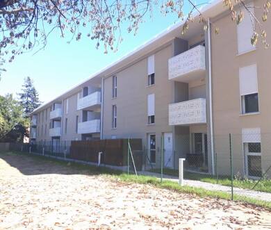Appartement à louer 569 € 2 pièces 1 chambre 40 m² RDC Clémenceau-Pontac-Sallegourde-Pont de Langon Villenave-d'Ornon 33140