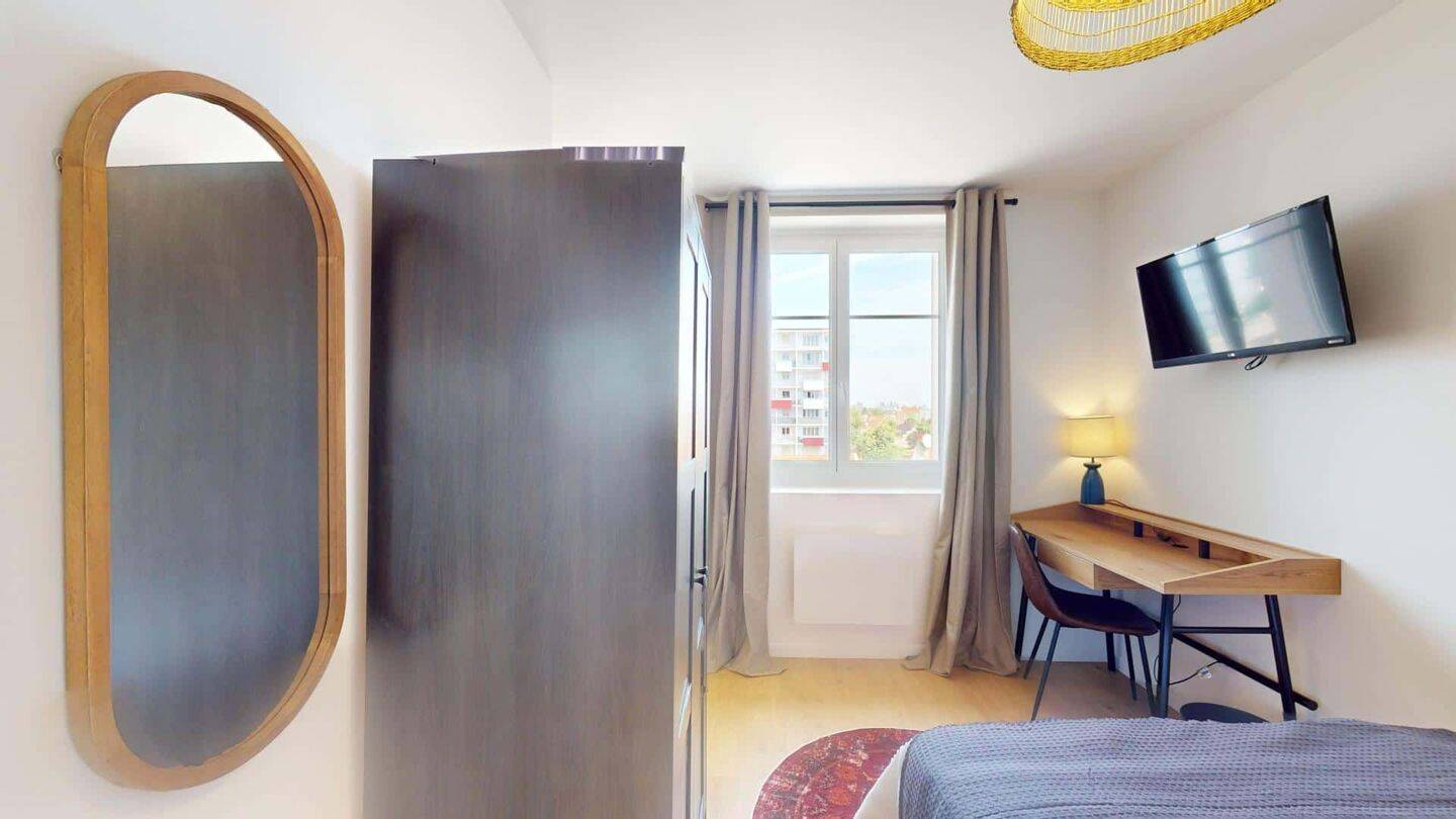 Chambre 3 - CHANZY F - Colocation — 4