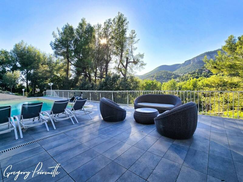 Maison à vendre, 128m², LE REVEST LES EAUX