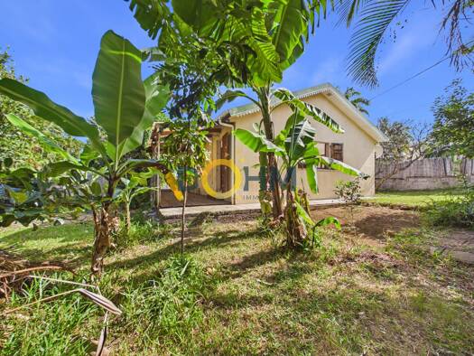 Maison à vendre 299 600 € 4 pièces 3 chambres 83,76 m² 675 m² de terrain Saint-Pierre 97432