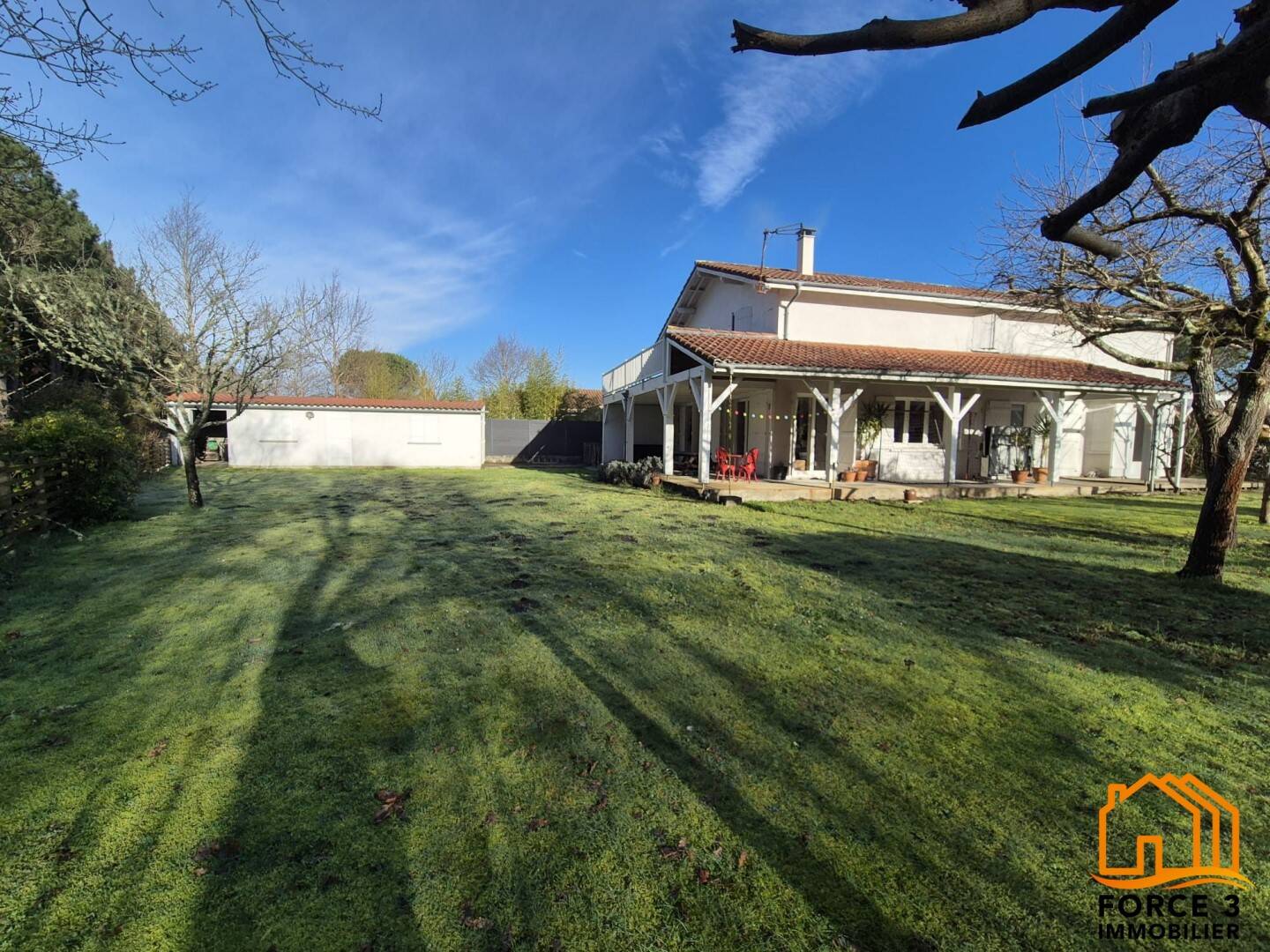 Maison à vendre, 215m², SAINT JULIEN EN BORN