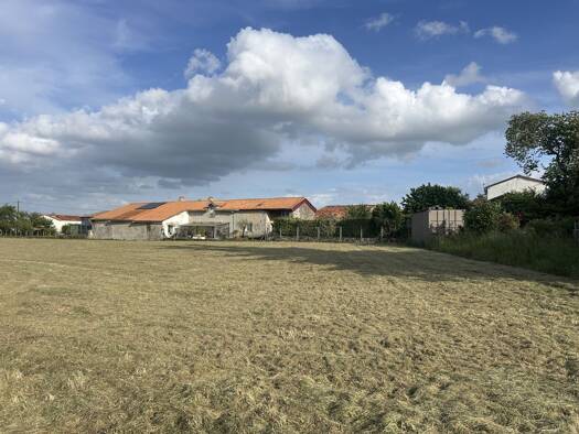 Terrain constructible viabilisé à vendre 29 390 € 870 m² de terrain Mansle-les-Fontaines 16230