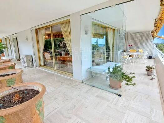 Appartement en viager occupé Bouquet 699 000 € 3 pièces 1 chambre 80,26 m² Étage 3/1 Croix des Gardes Cannes 06400