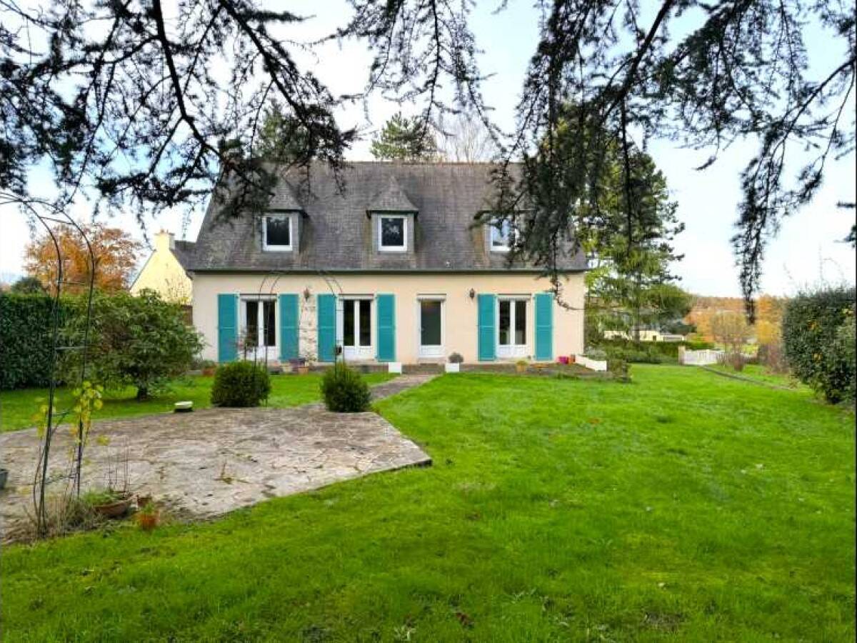 Maison à vendre, 143m², LANGUENAN