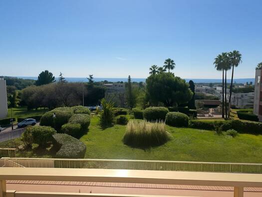 Appartement à vendre 1 155 000 € 3 pièces 2 chambres 92,26 m² Étage 2/3 Fontmerle / Estagnol Antibes 06600