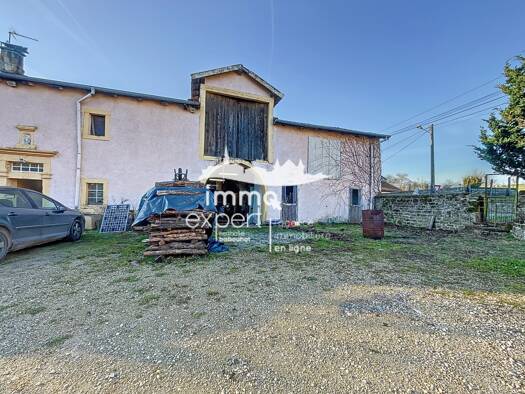 Ferme à vendre 126 000 € 7 pièces 2 chambres 179 m² 2 820 m² de terrain Uzemain 88220