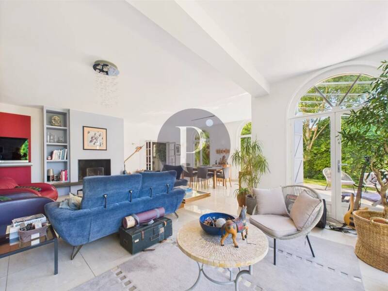 Maison à vendre, 226m², VERRIERES LE BUISSON