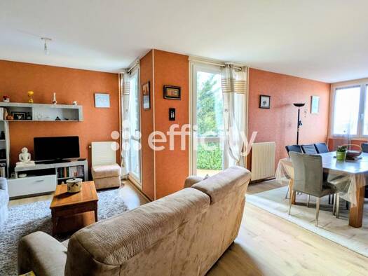 Appartement à vendre 133 500 € 5 pièces 3 chambres 100 m² 3ème étage Plateau Saint Jean Chalon-sur-Saône 71100