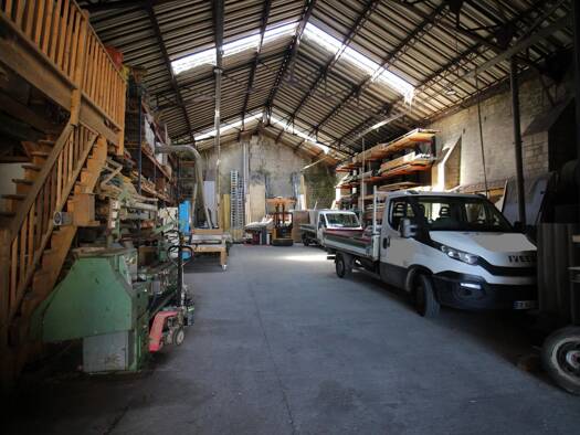 Entrepôt à vendre 450 000 € 225 m² d'espace de stockage Cires-lès-Mello 60660