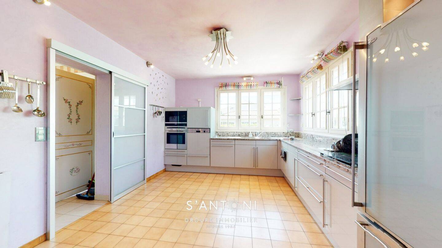Maison à vendre, 210m², BEZIERS