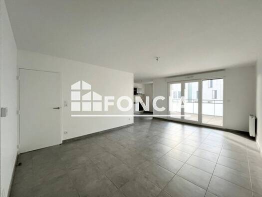 Appartement à louer 888 € 4 pièces 3 chambres 85,22 m² Étage 1/4 Grande Reyssouze-Grand Challes Bourg-en-Bresse 01000