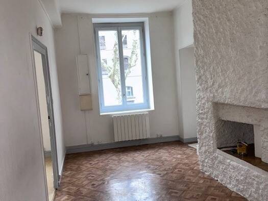 Appartement à louer 431 € 2 pièces 1 chambre 47 m² Étage 1/3 Charlemagne Vienne 38200