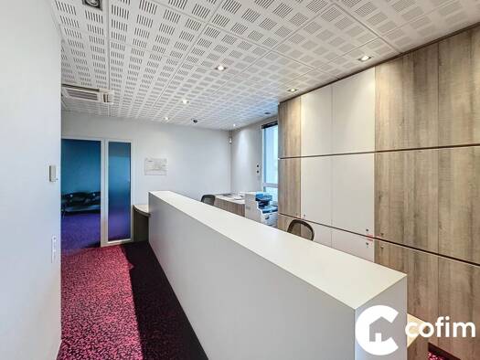 Local d'activités à vendre 787 500 € 540 m² d'espace de stockage divisible Centre-Marcadieu-Marne Tarbes 65000