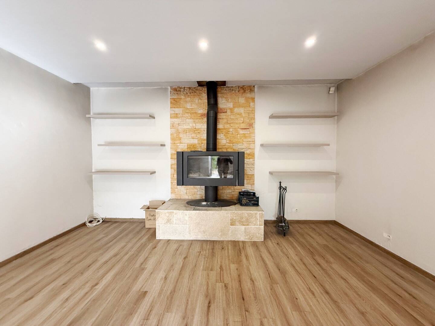 Maison à vendre, 183m², BAGNOLS EN FORET