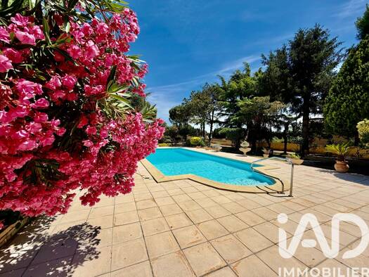 Maison de plain-pied à vendre 369 000 € 8 pièces 4 chambres 182 m² 3 063 m² de terrain Pennautier 11610