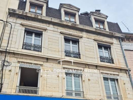 Appartement à vendre 178 500 € 4 pièces 2 chambres 104,6 m² 2ème étage Belley 01300