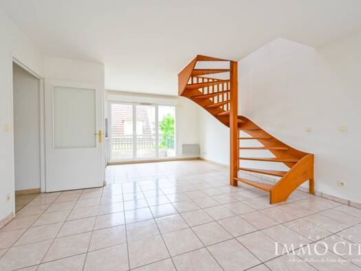 Appartement à vendre 284 000 € 4 pièces 3 chambres 73 m² Étage 3/3 Centre I Choisy-le-Roi 94600