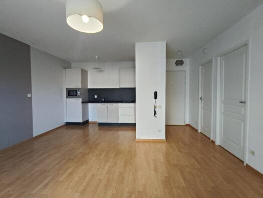 Appartement à vendre 116 000 € 2 pièces 1 chambre 43 m² Étage 1/2 Les Gonds 17100