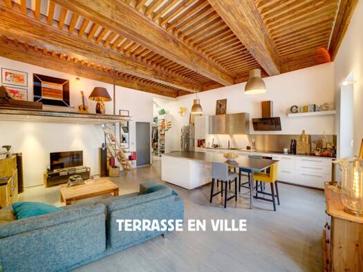 Appartement à louer 1 890 € 4 pièces 3 chambres 125 m² Étage 1/3 La Ciotat 13600