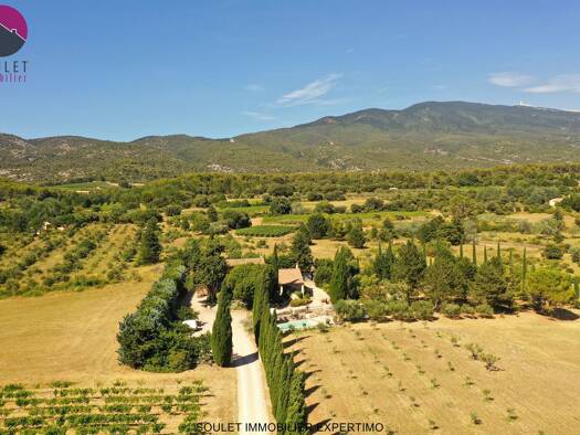 Maison à vendre 960 000 € 8 pièces 5 chambres 215 m² 13 000 m² de terrain Bédoin 84410