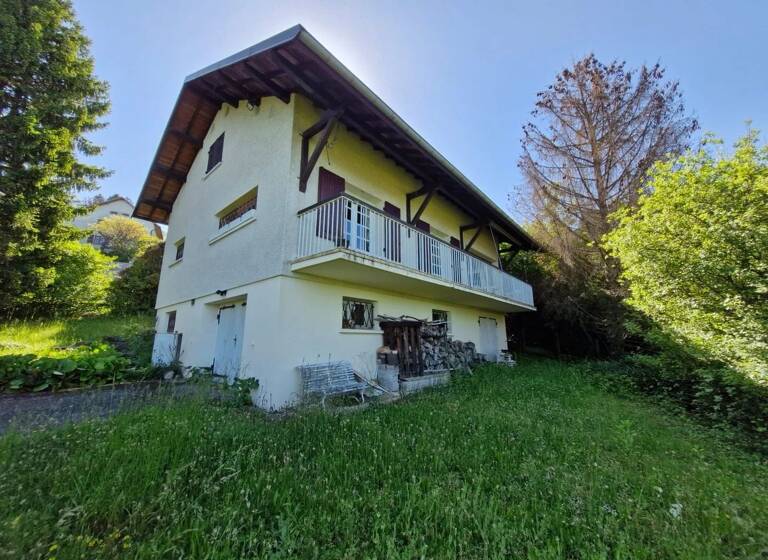 Maison à vendre 749 000 € 6 pièces 5<br/>chambres 166 m²<br/>superficie 1 380 m²<br/>terrain Pugny-Chatenod 73100