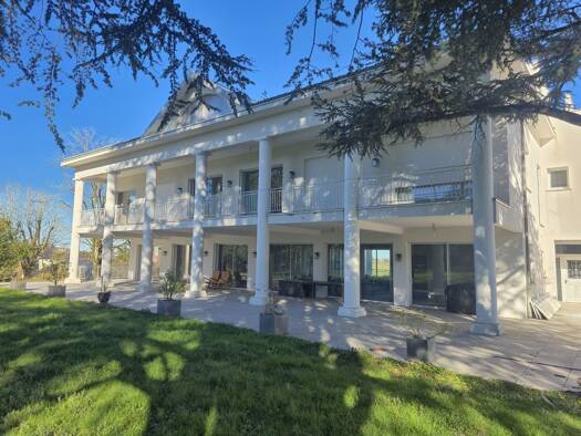 Appartement à vendre 147 000 € 2 pièces 1 chambre 48 m² Étage 3/3 Baraqueville 12160