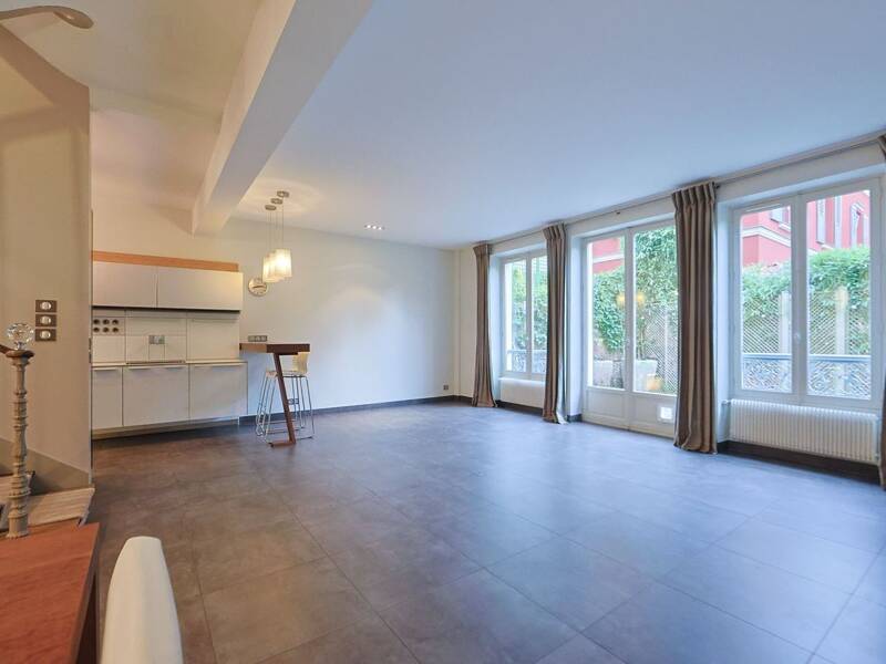 Maison à louer, 143m², PARIS 16E