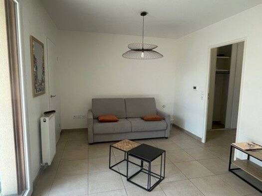 Appartement à louer 695 € 1 pièce 30,3 m² RDC/2 dès le 14/04/2026 Bessancourt 95550
